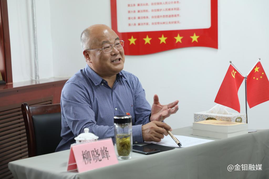 20230601-柳晓峰到矿山分公司宣讲《习近平著作选读》第一卷 第二卷 (1).JPG