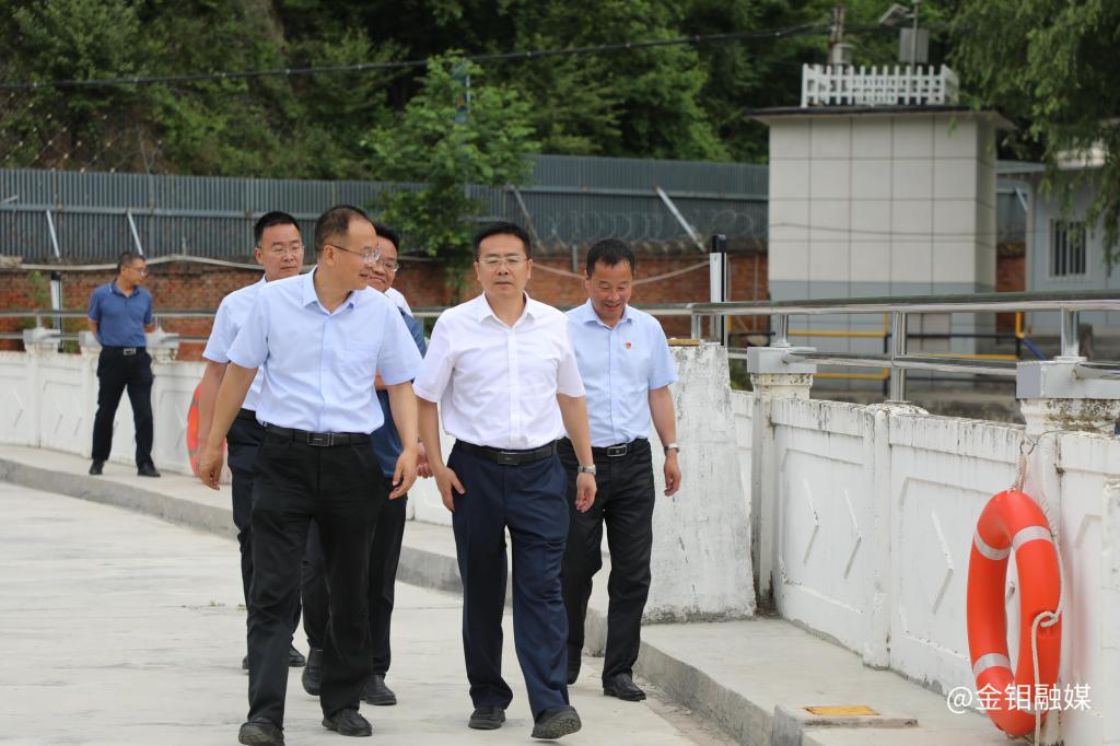 20240528-陕西有色党委副书记郭仕龙深入金钼集团矿山分公司开展“四下基层”调研抓信访惠企惠职工 (1).JPG