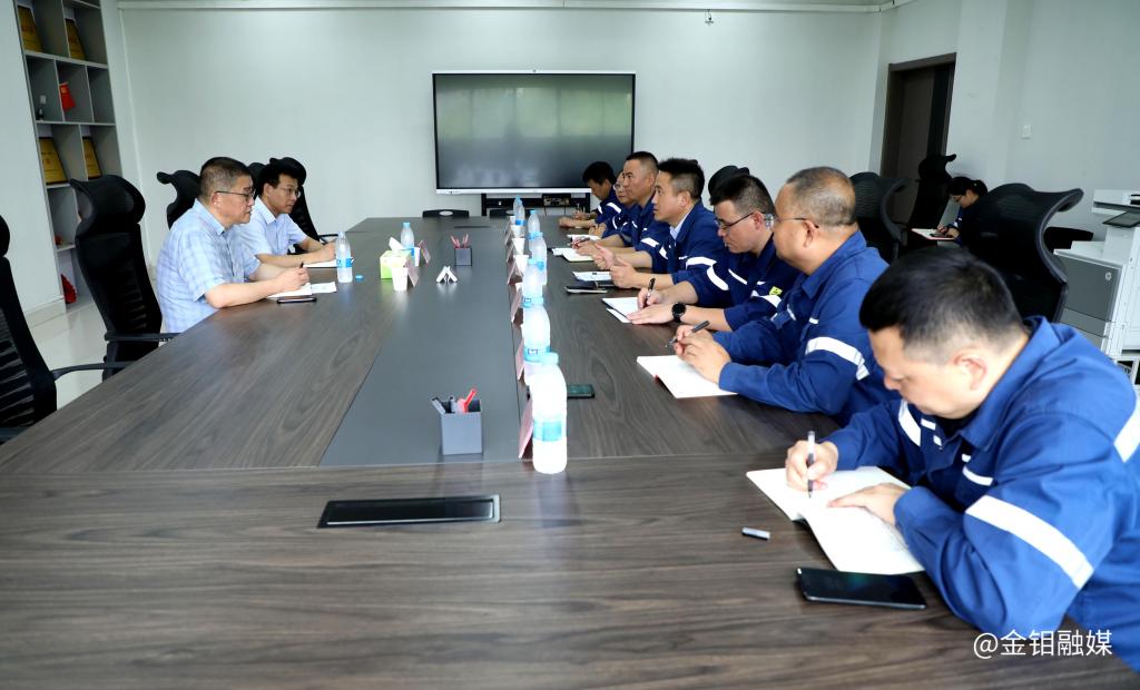20250810-李忠民调研金钼股份金属材料事业部以“纪检护航+创新突围”助推高质量发展3.JPG
